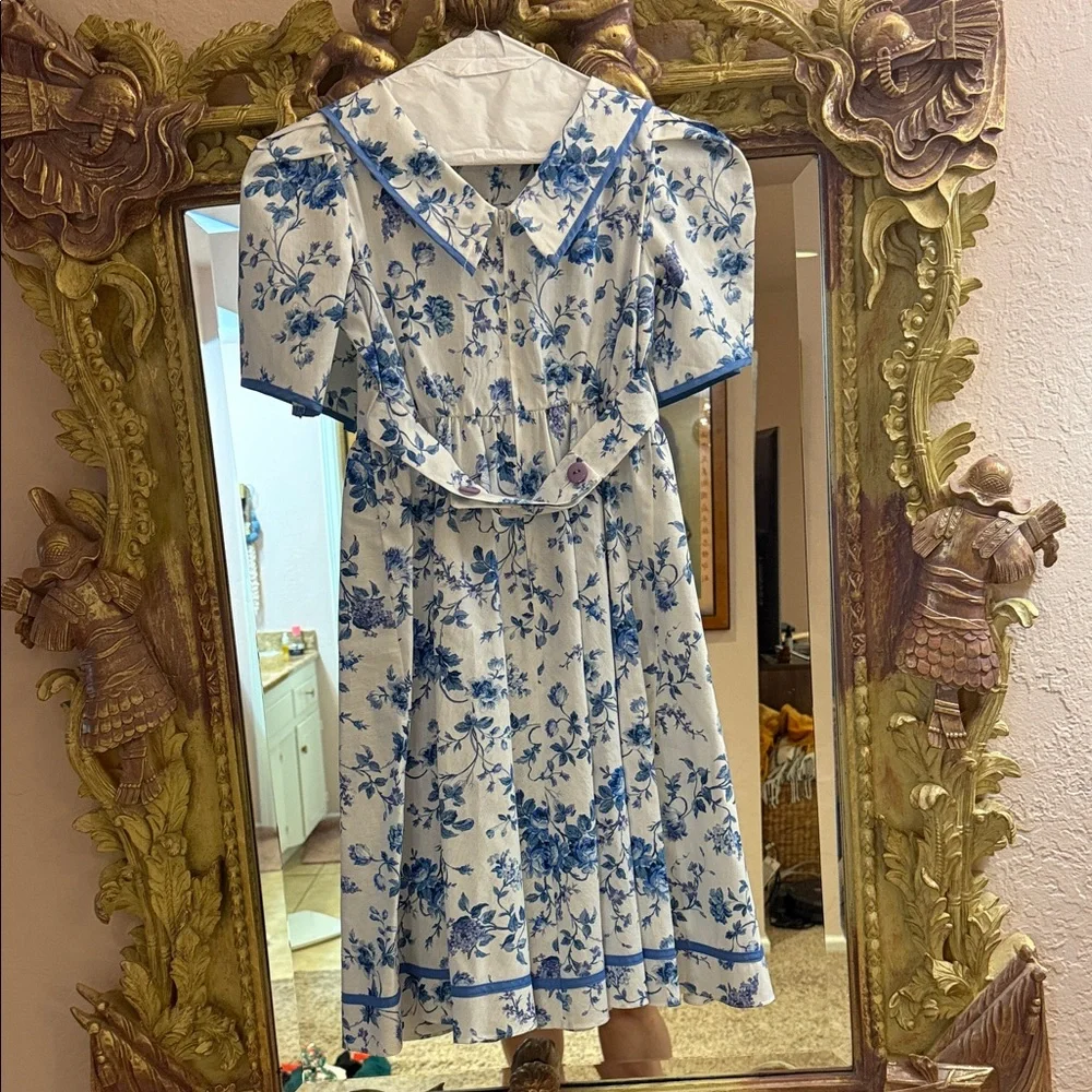 Vintage Ruth of Carolina  Blue and White Kids Dress in pristine condition - Picture 6 of 7